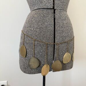 🌙 Boho Gold-Tone Chain Belt with Hammered Disc & Moon Charms